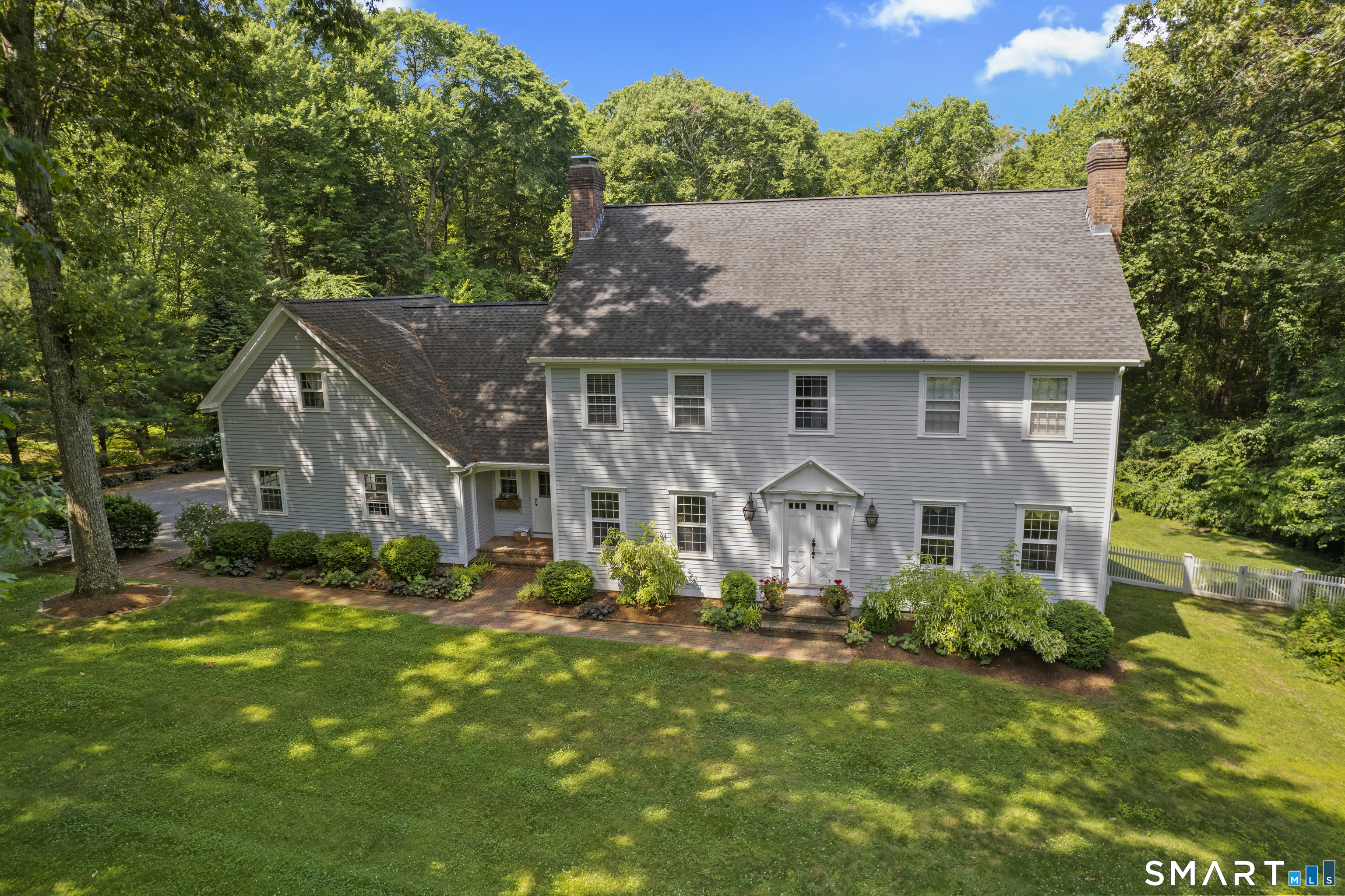8 Squire Lane