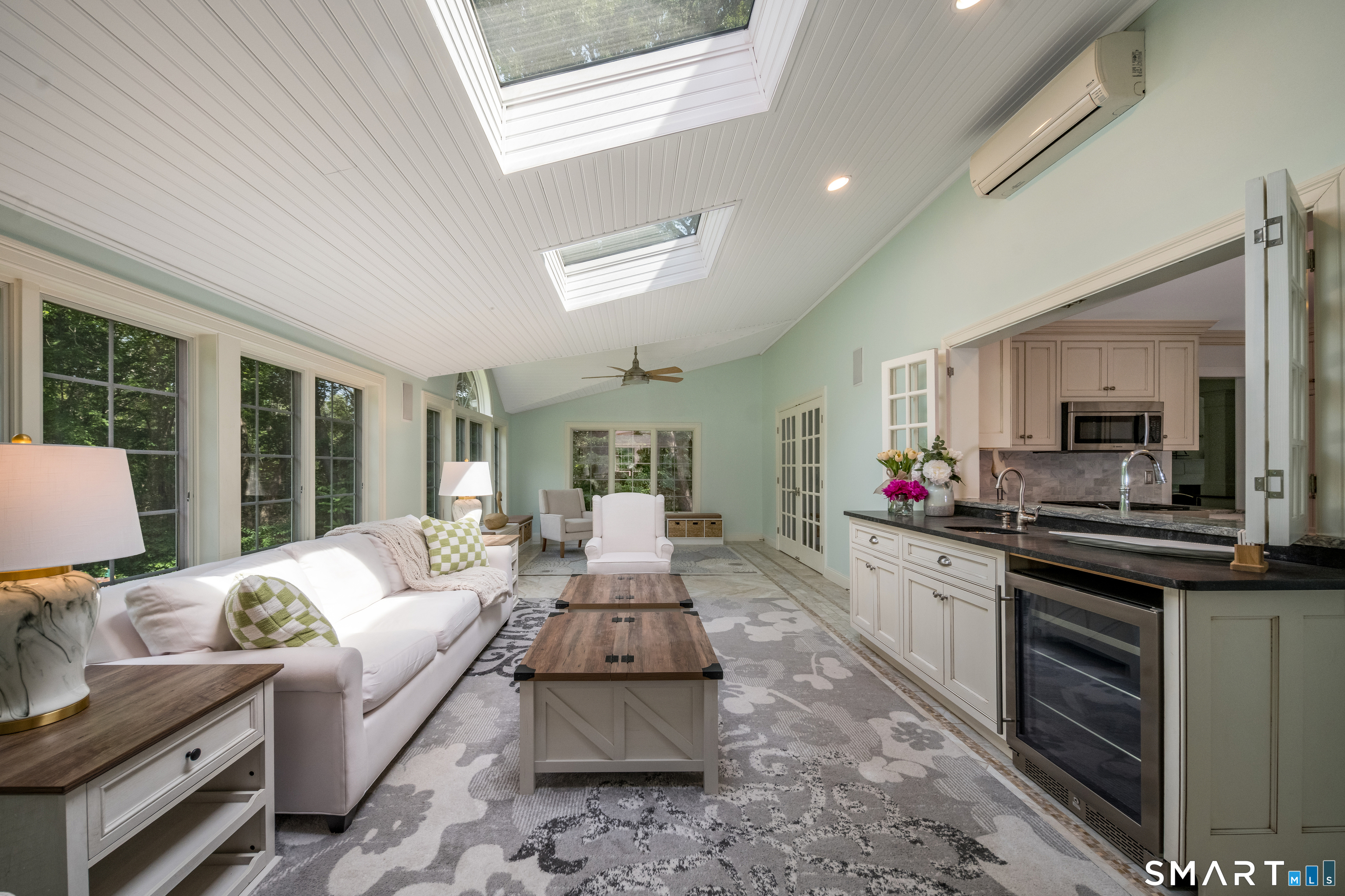 8 Squire Lane