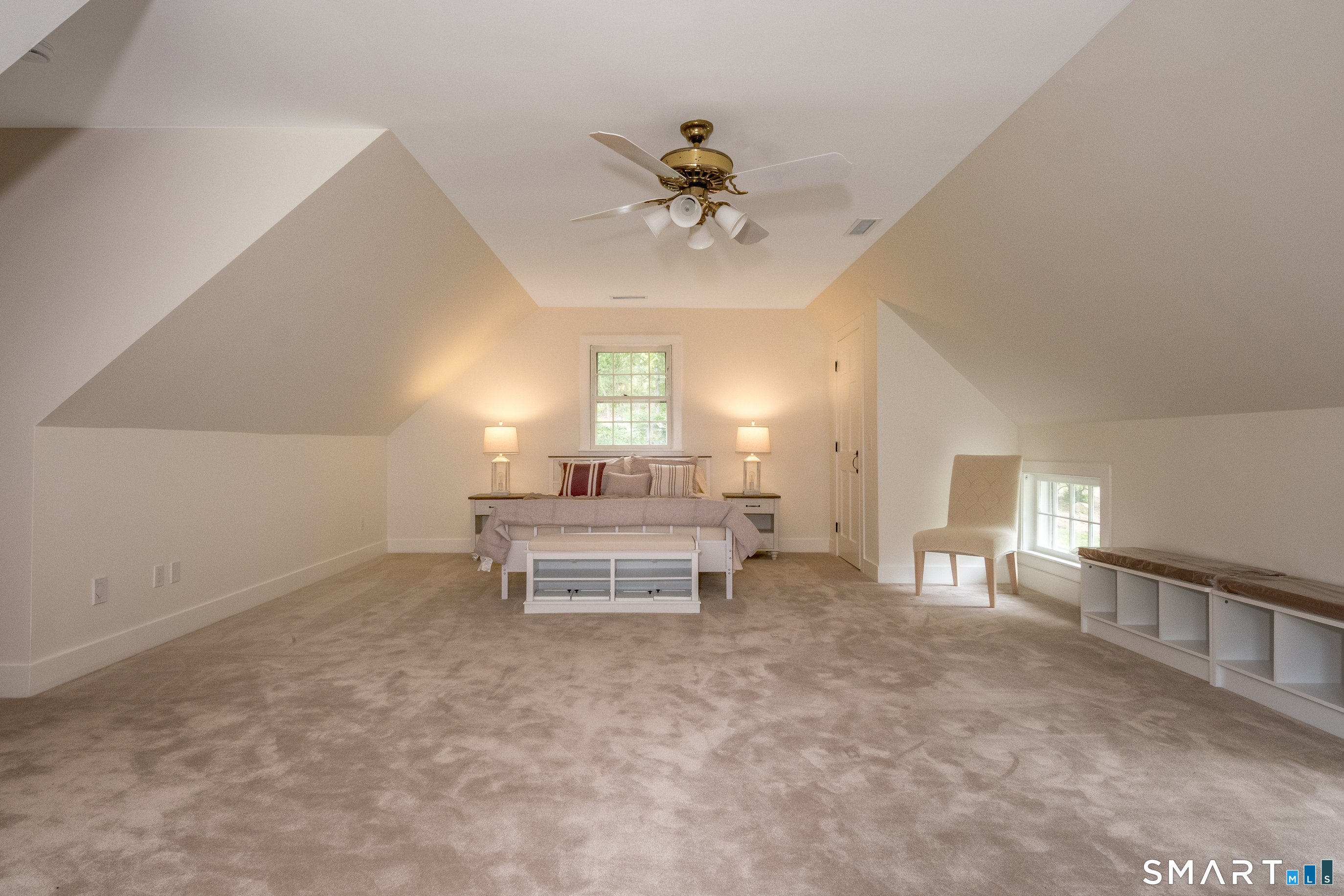 8 Squire Lane