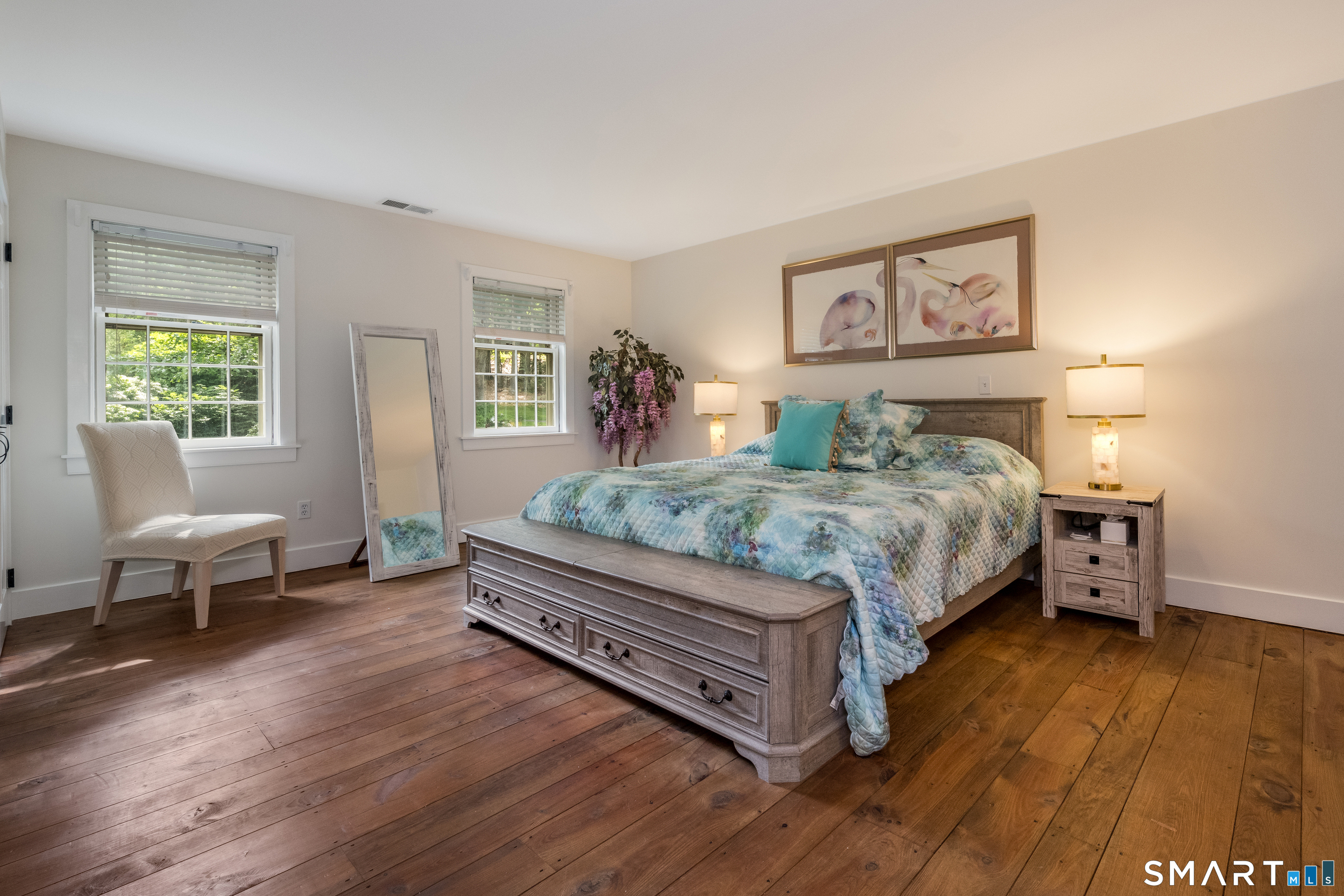 8 Squire Lane