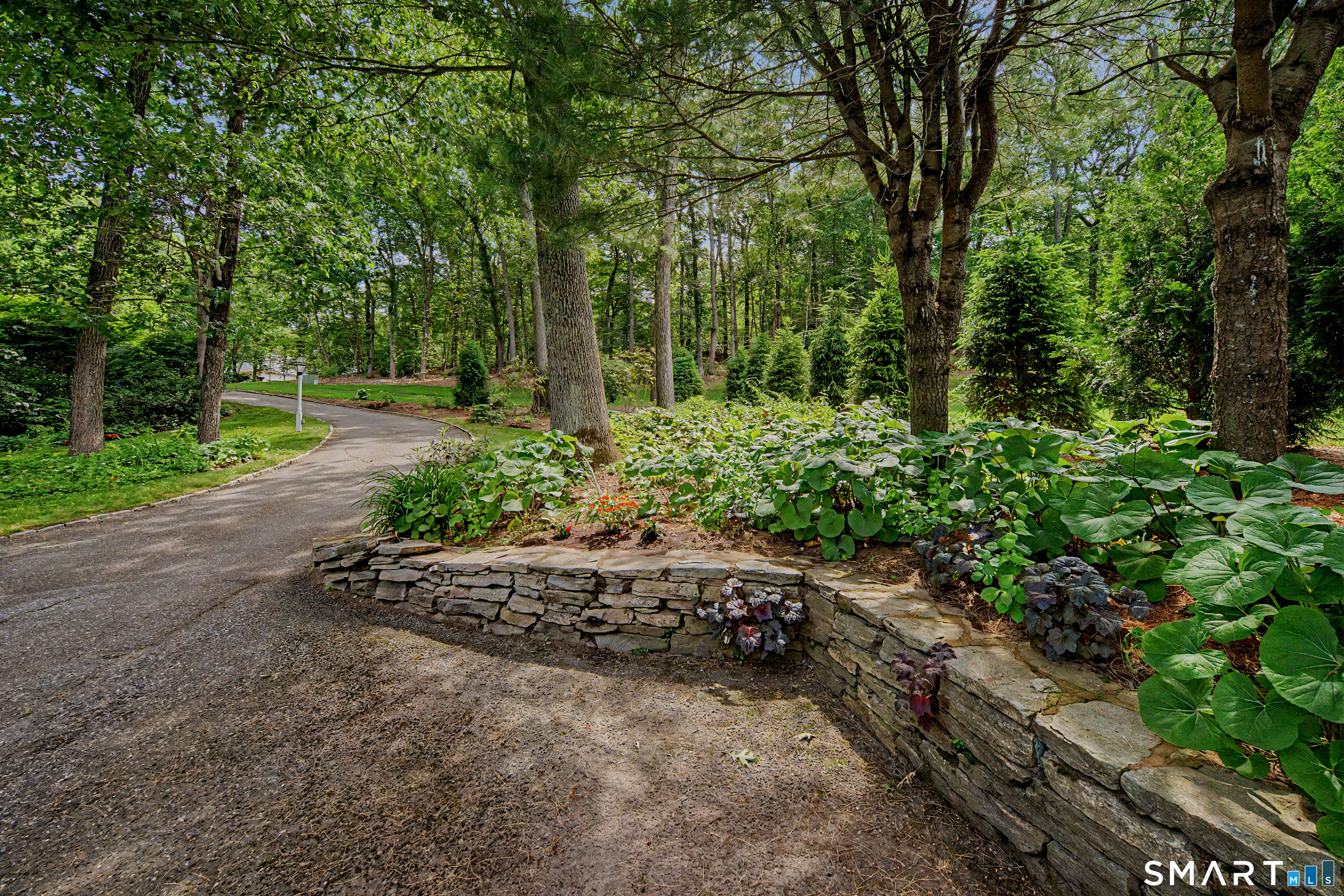 8 Squire Lane