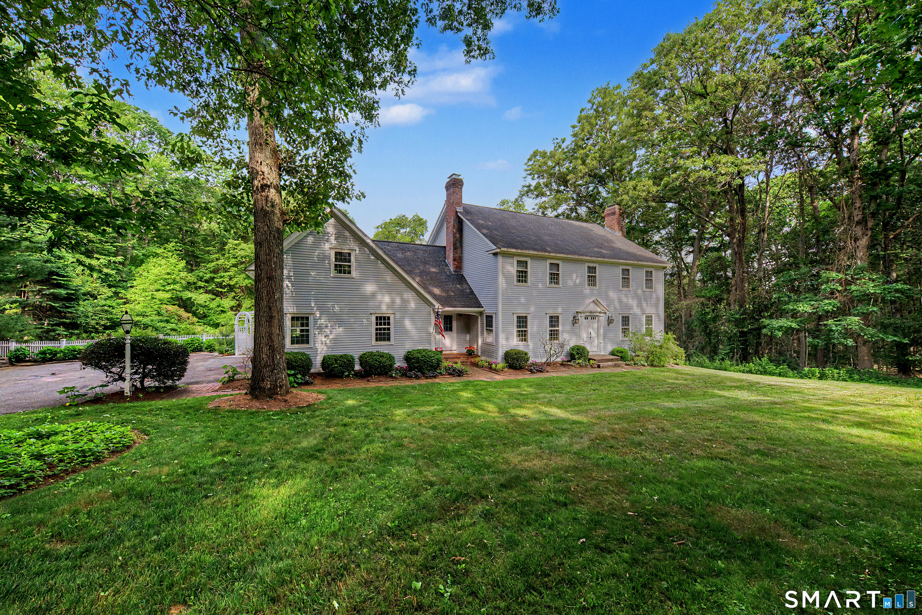 8 Squire Lane