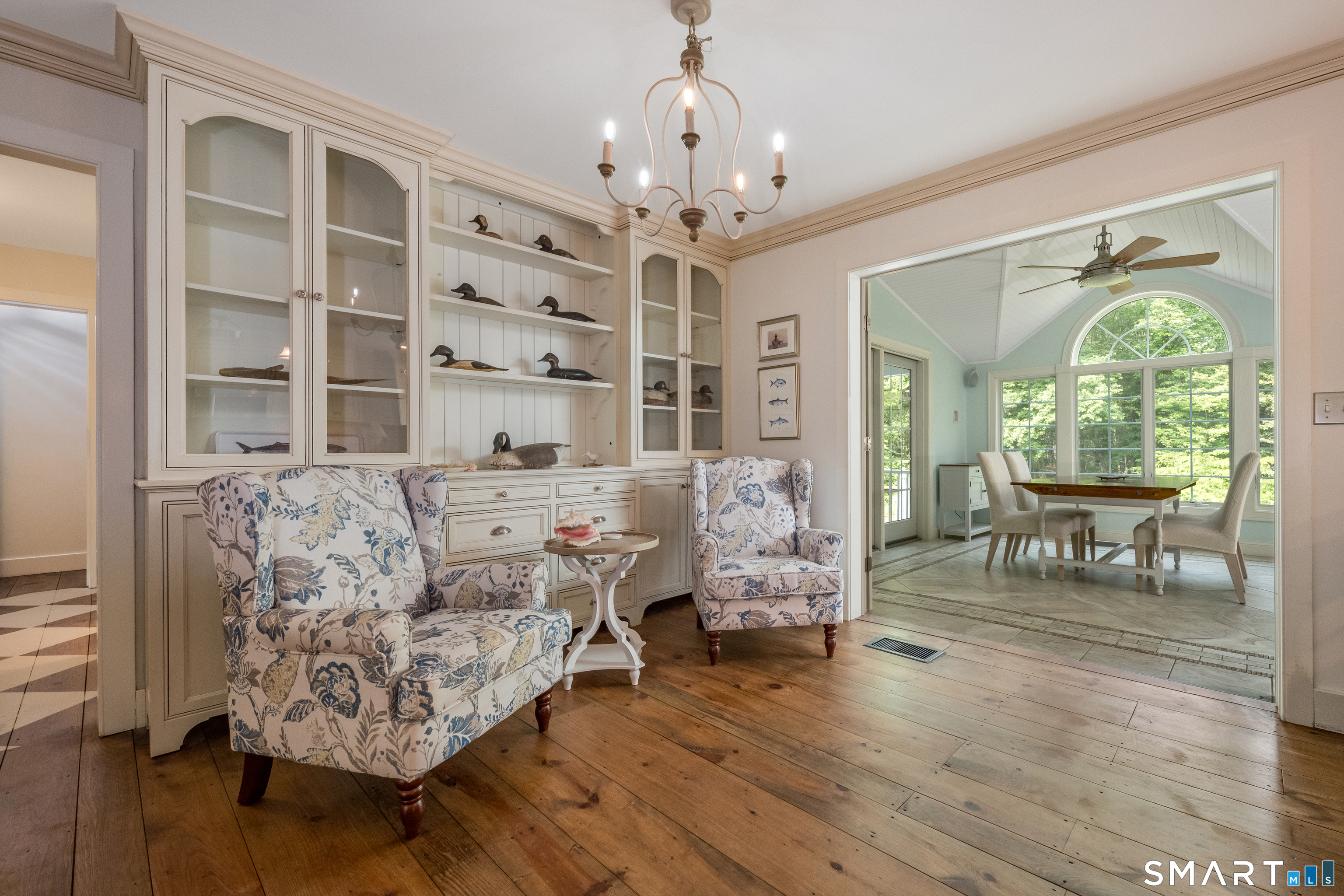 8 Squire Lane