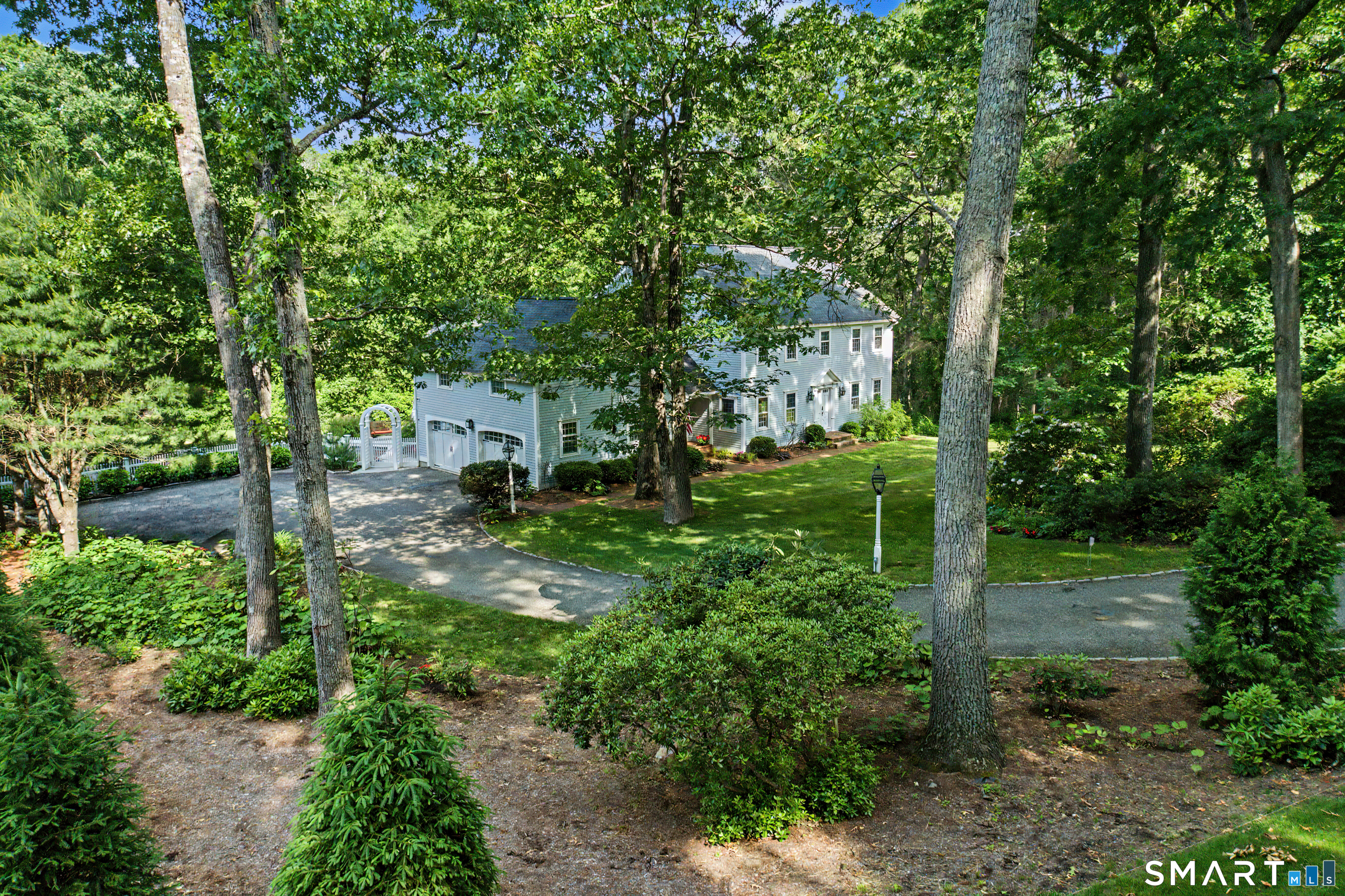 8 Squire Lane