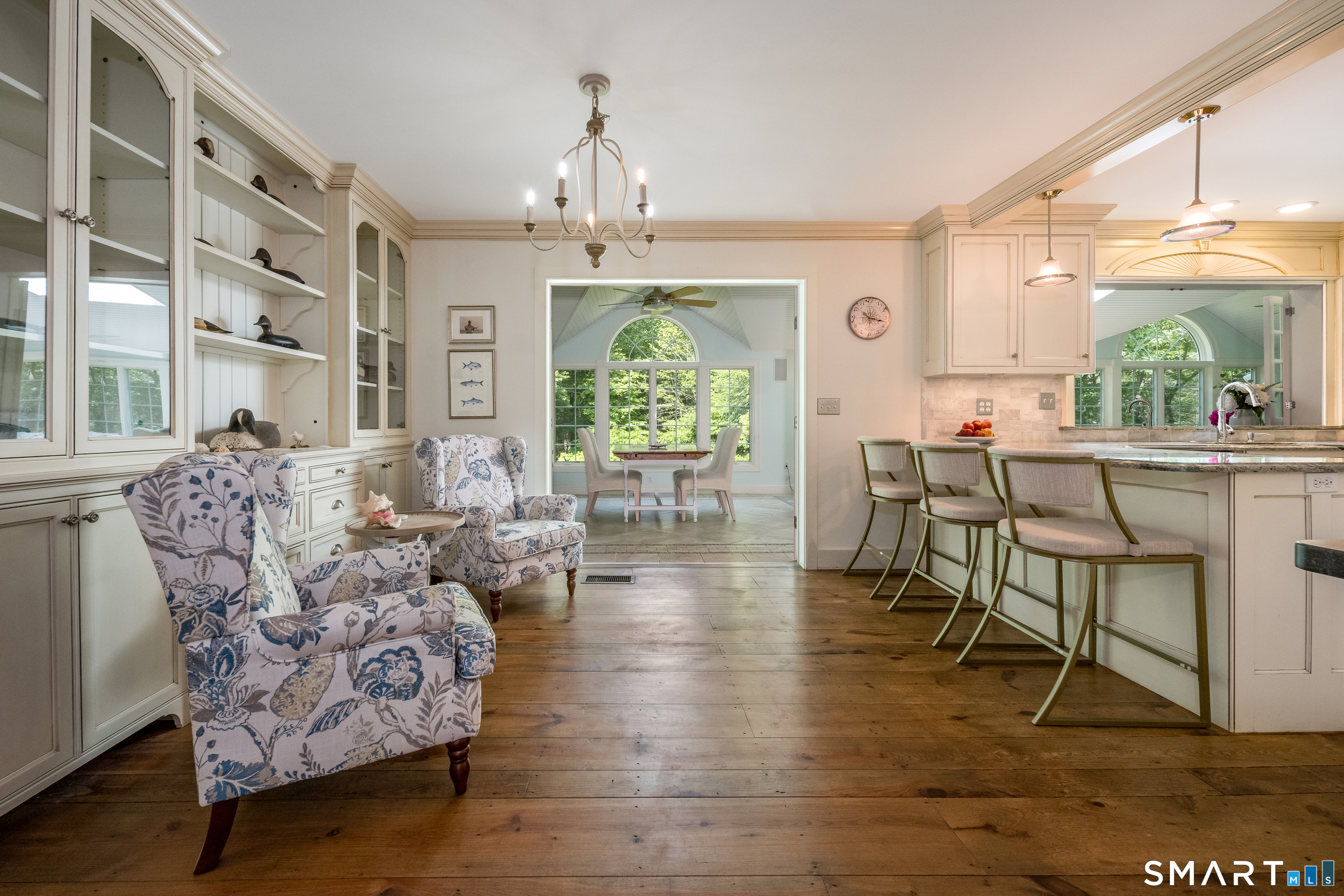 8 Squire Lane
