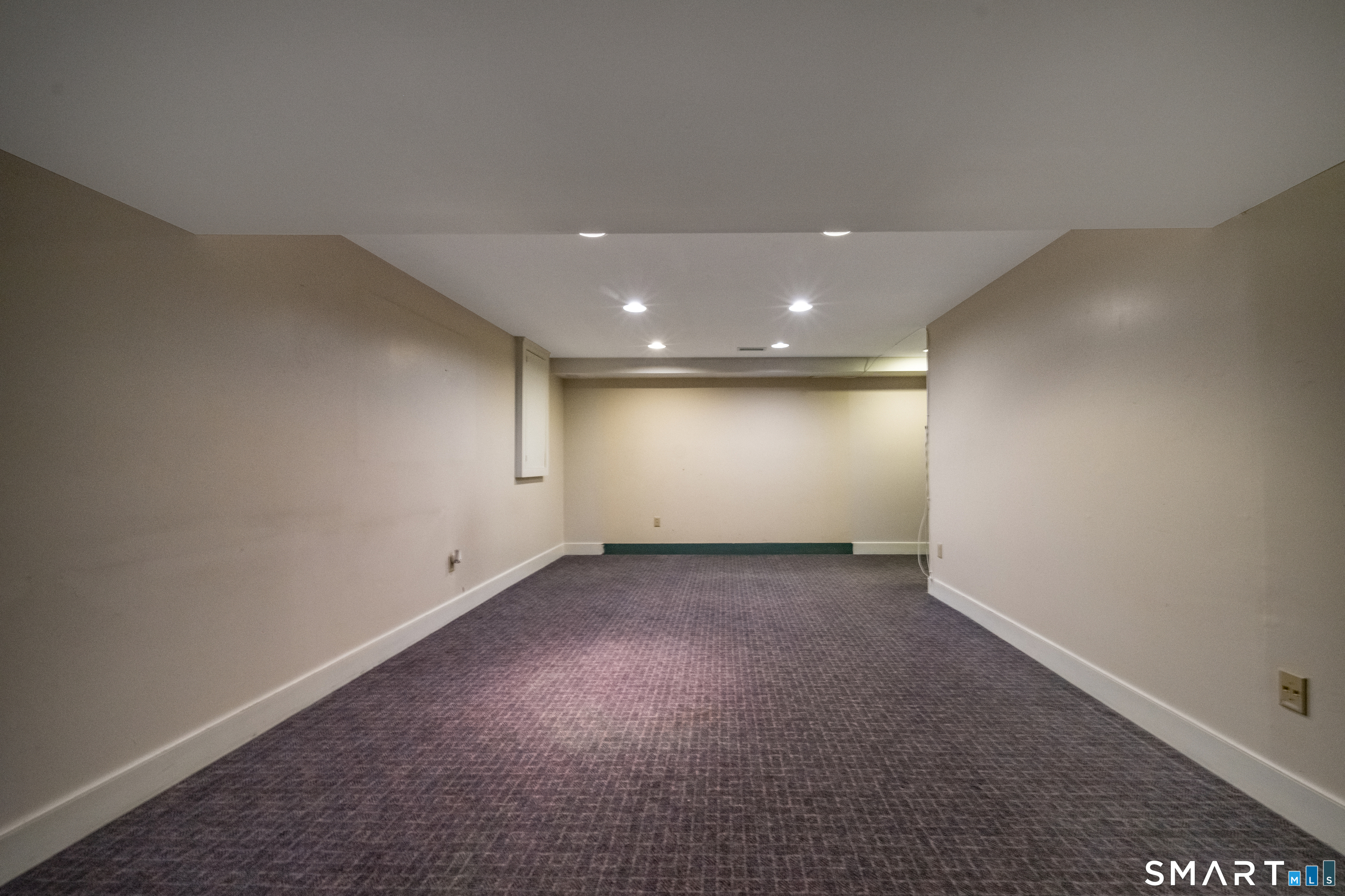 8 Squire Lane