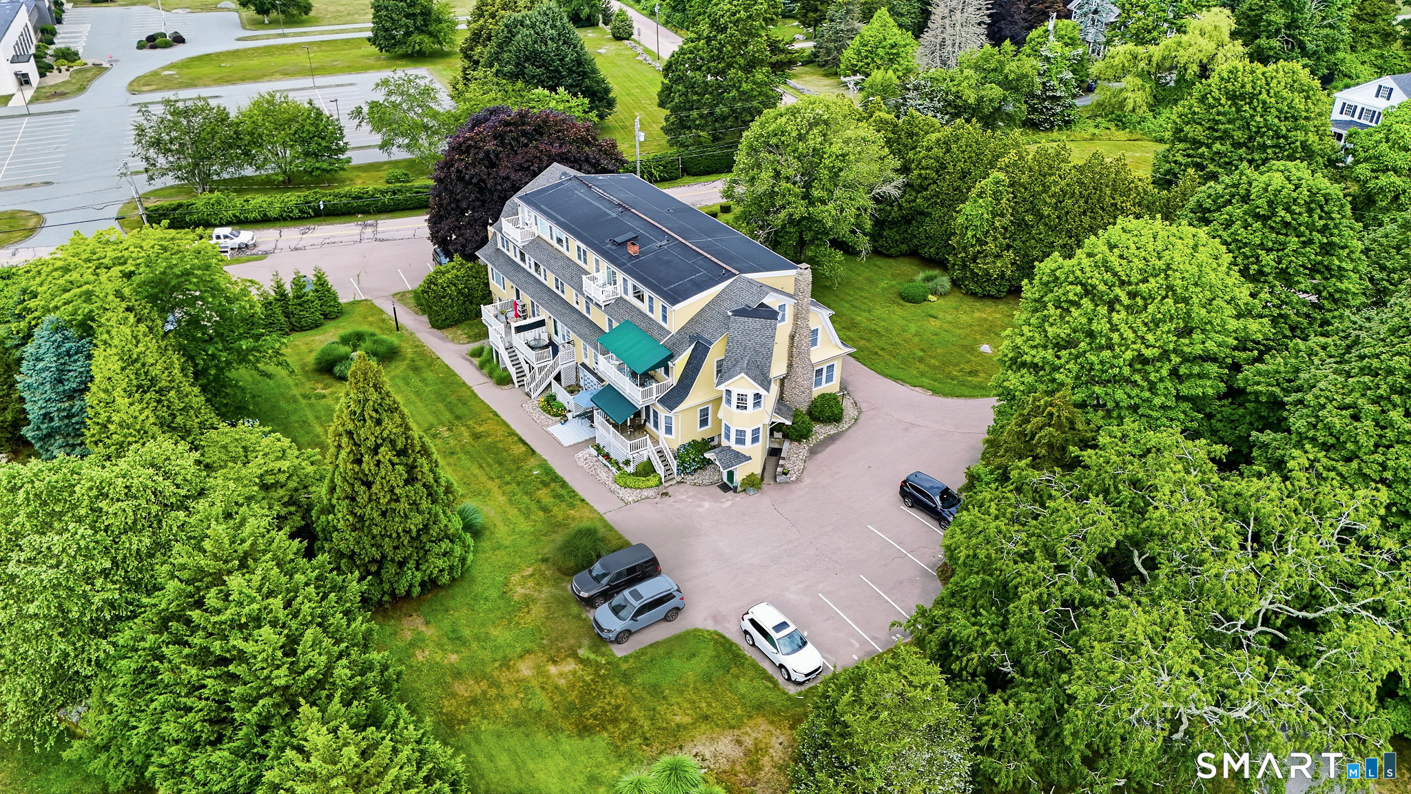 38 Lords Hill Road Unit: 8