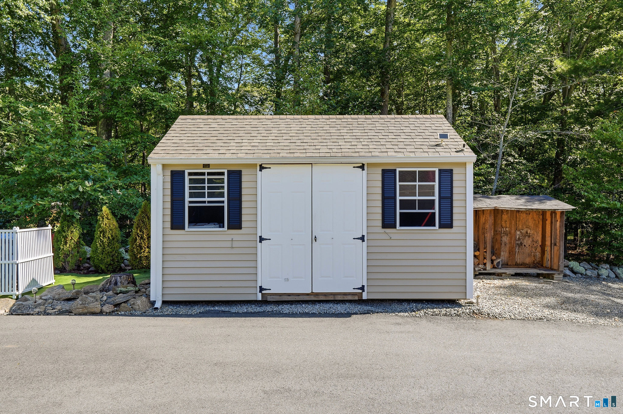 6 Jericho Drive