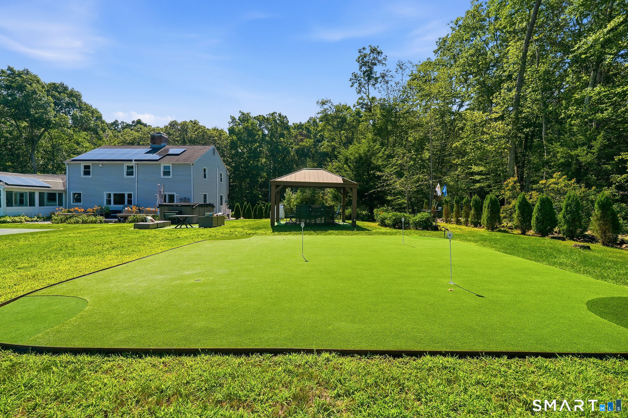 6 Jericho Drive