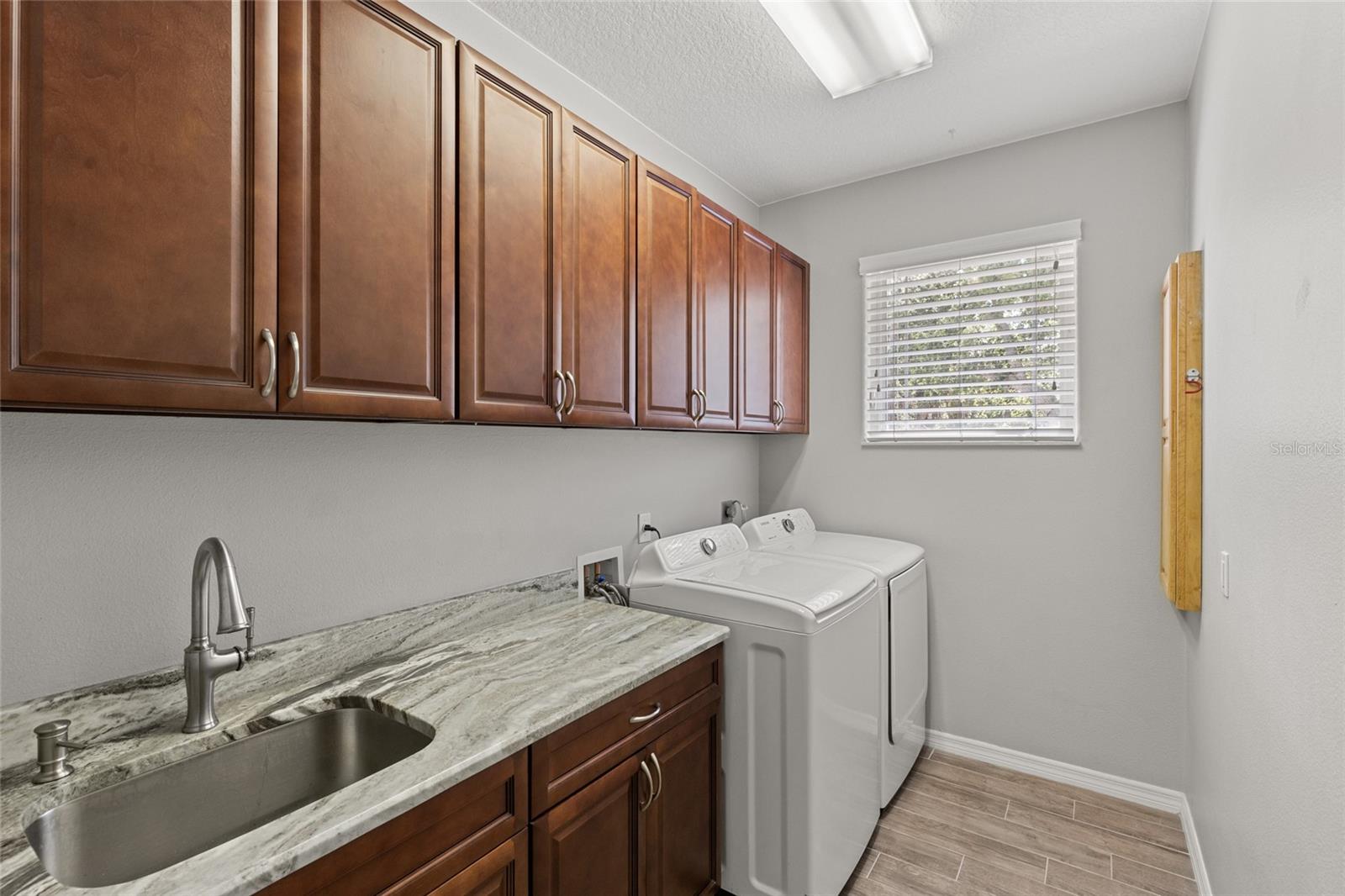 5442 KENT RD