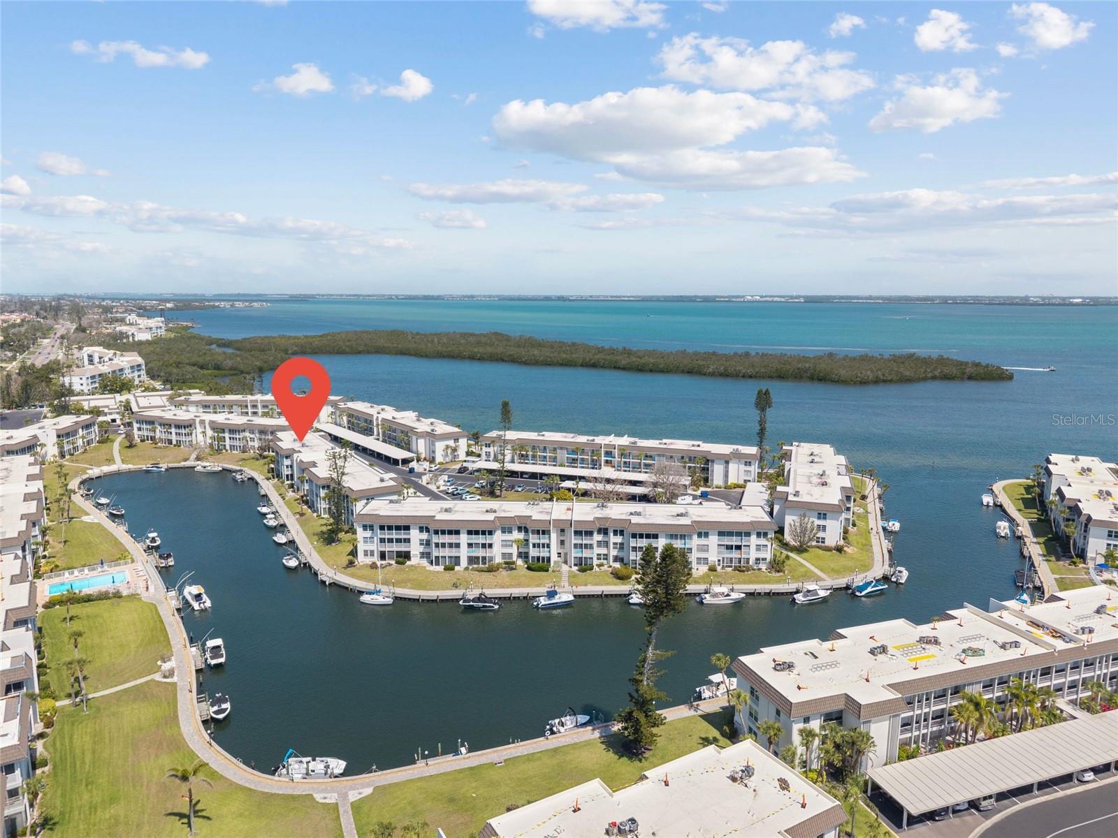 4390 EXETER DR #206
