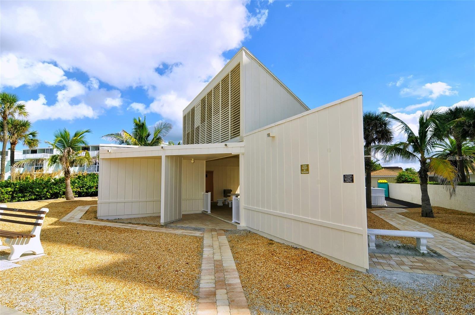 4390 EXETER DR #206