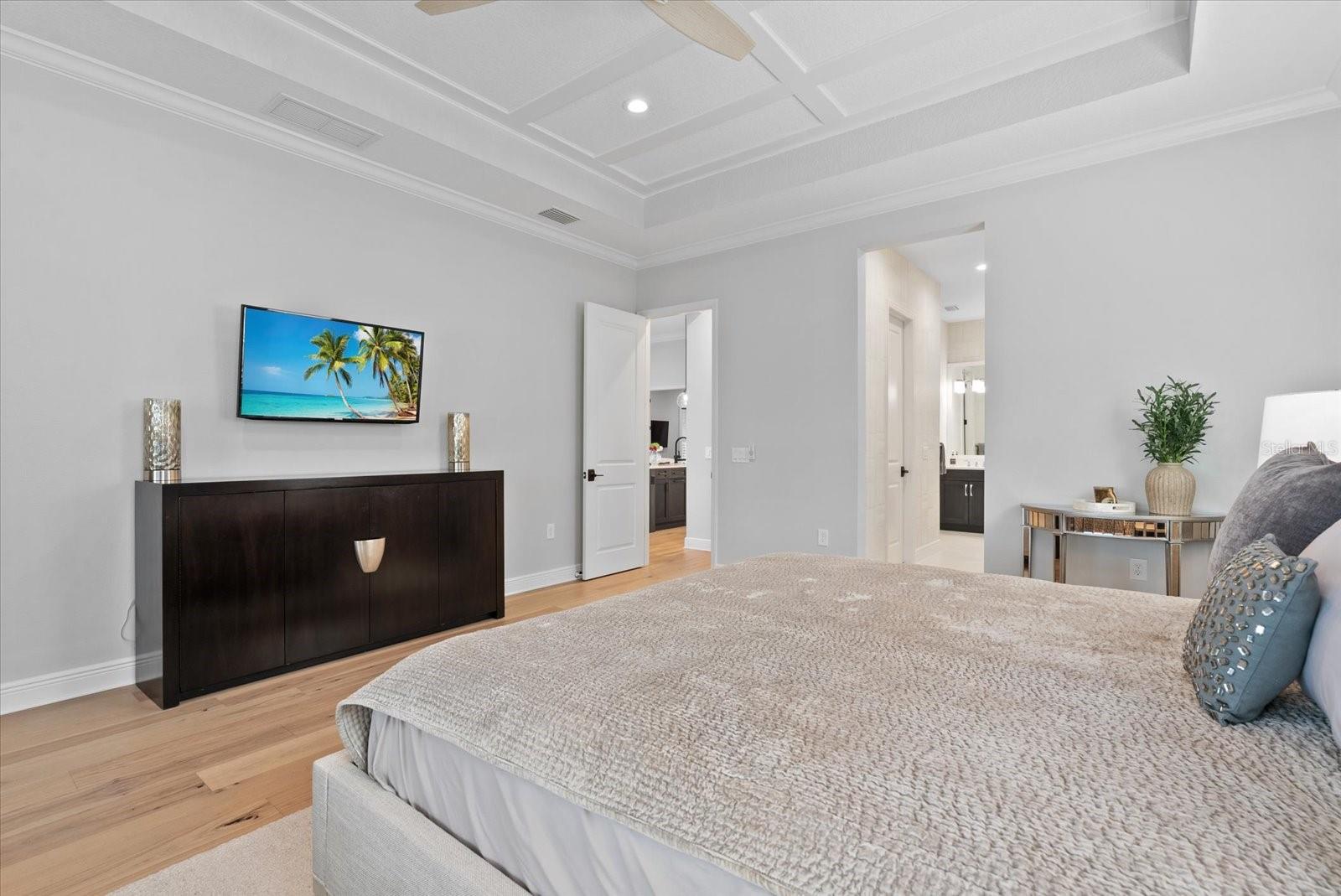 6353 ISLA DEL RAY AVE