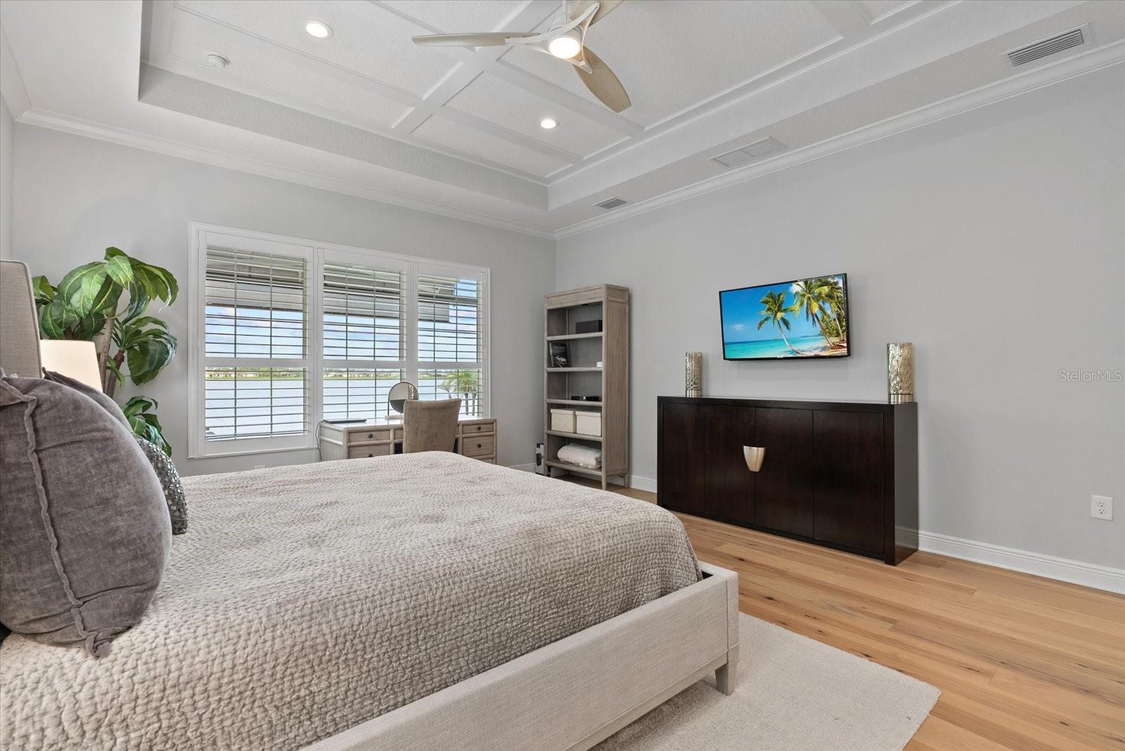 6353 ISLA DEL RAY AVE