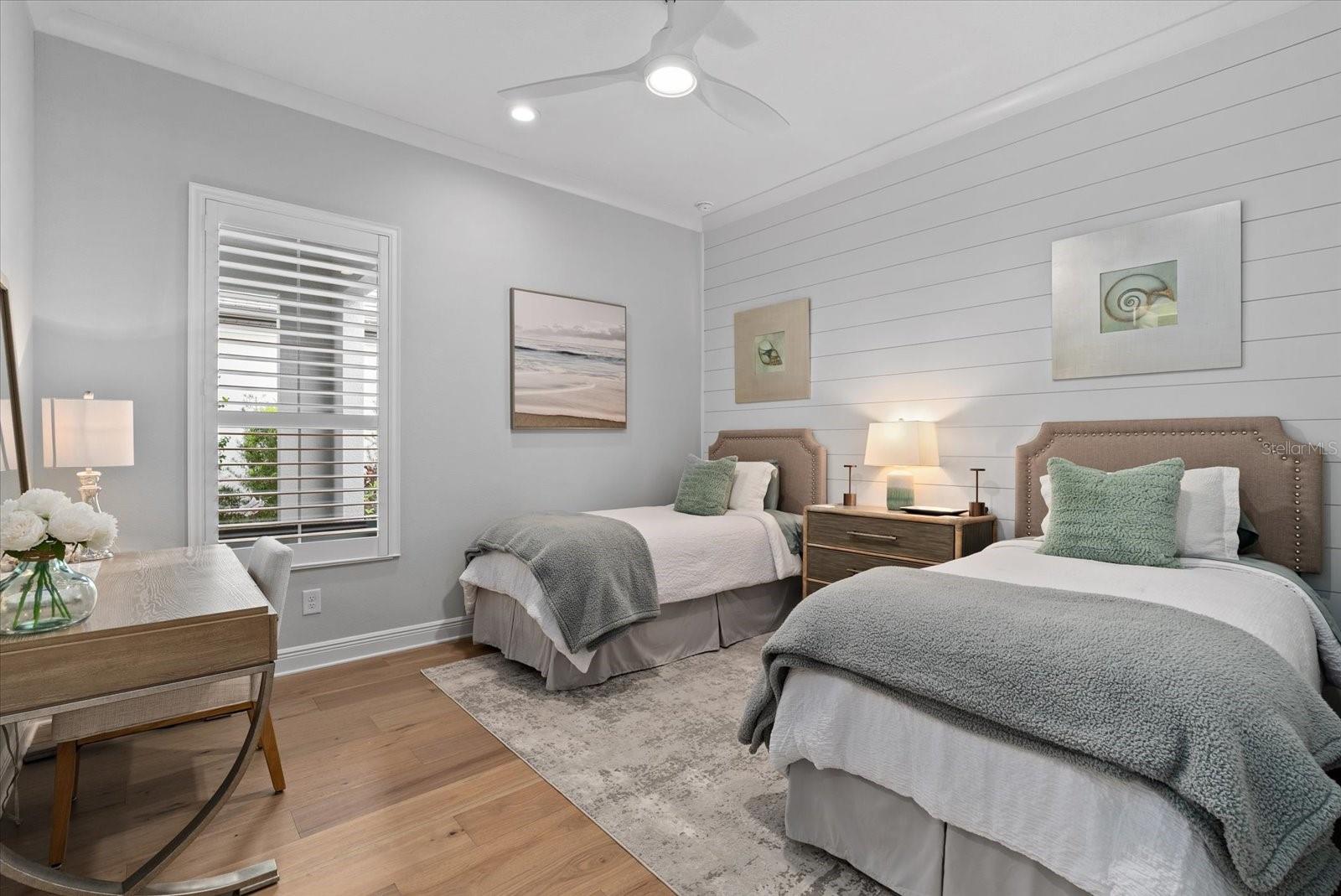 6353 ISLA DEL RAY AVE