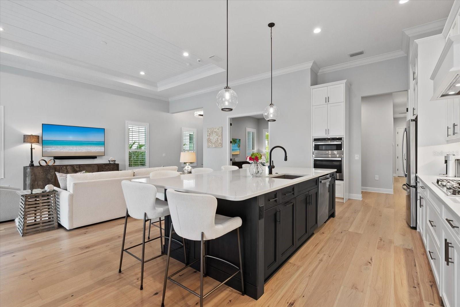 6353 ISLA DEL RAY AVE