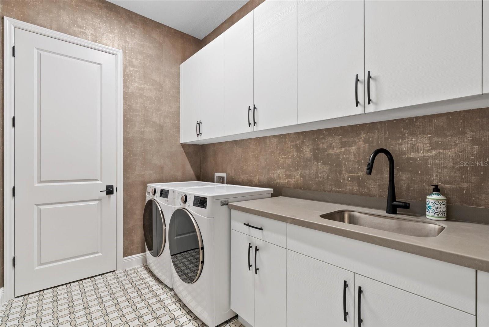 6353 ISLA DEL RAY AVE