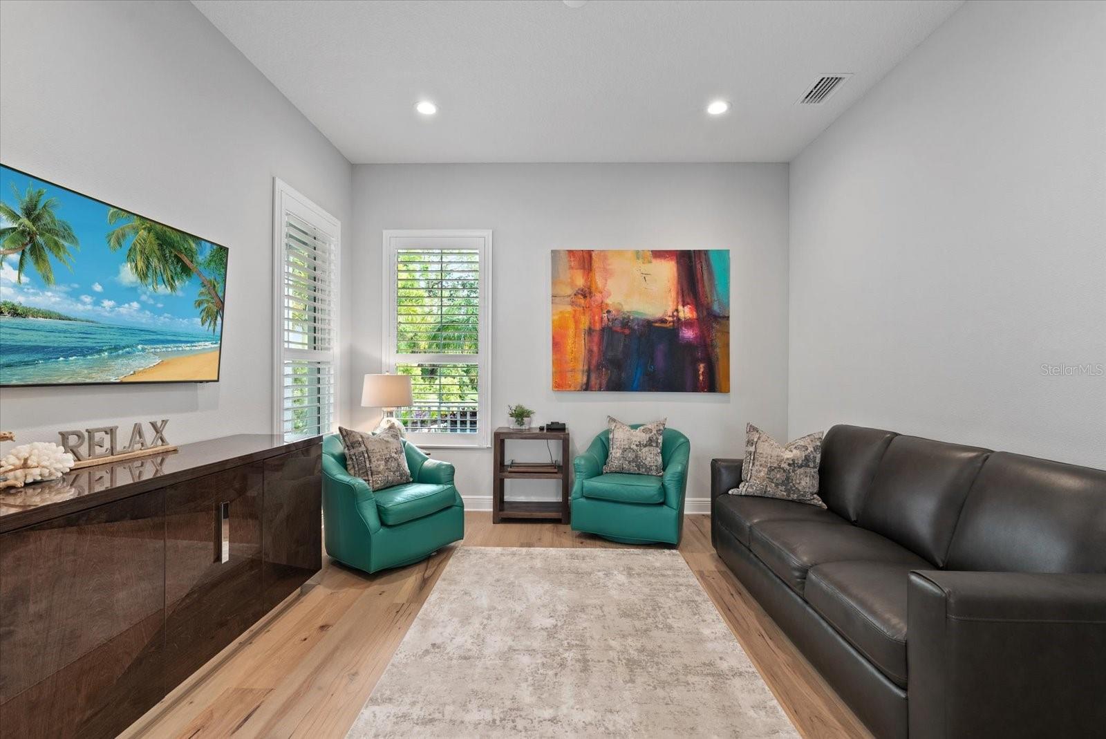 6353 ISLA DEL RAY AVE