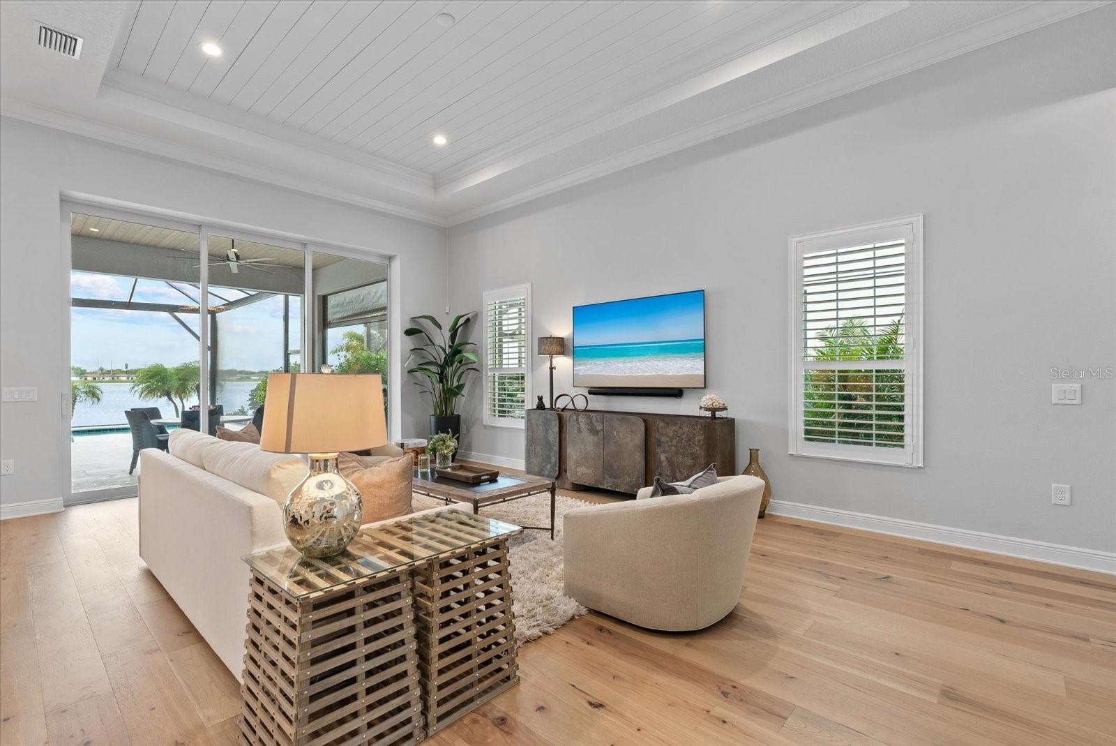 6353 ISLA DEL RAY AVE