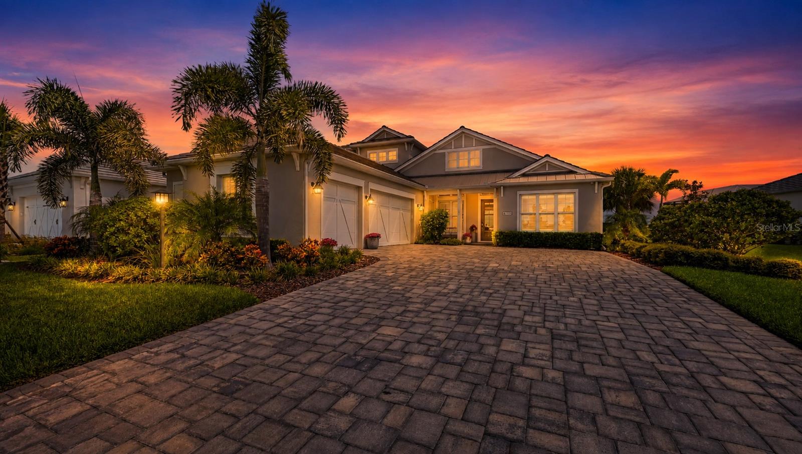 7919 WATERBEND TRL