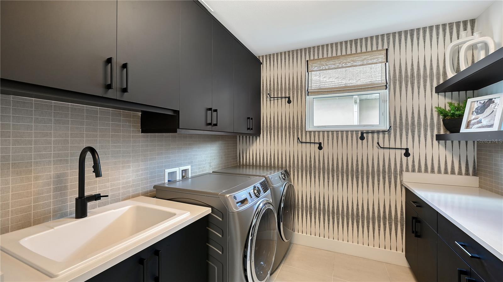 7919 WATERBEND TRL