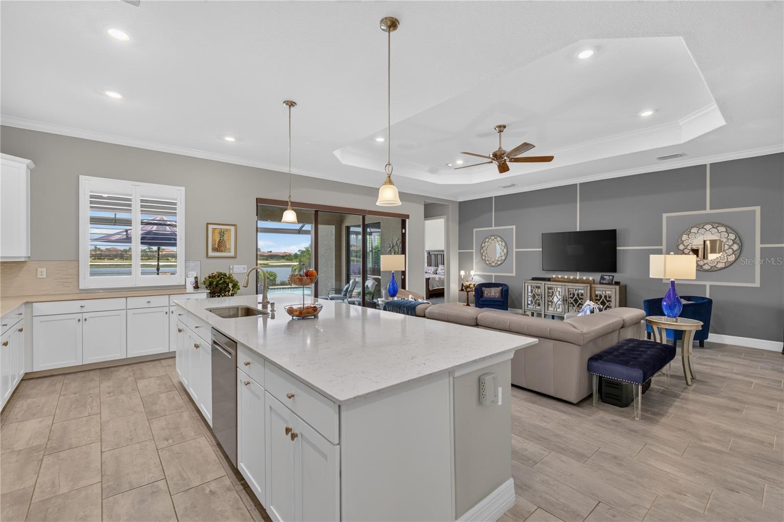 23515 WAVERLY CIR