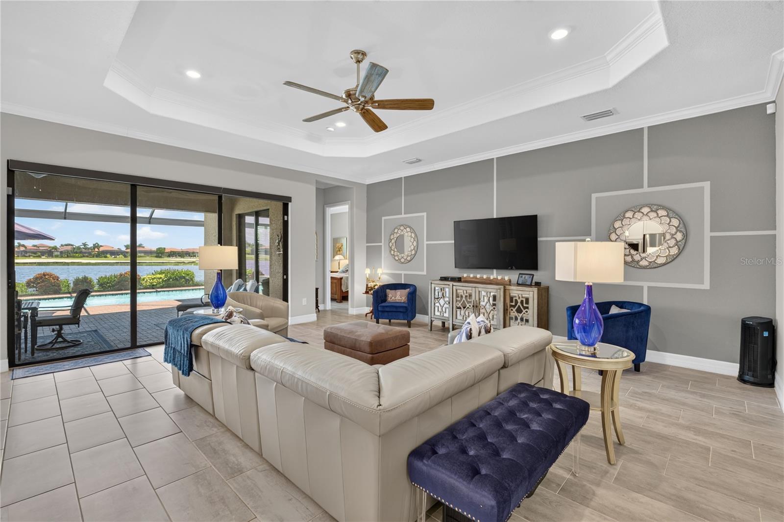 23515 WAVERLY CIR