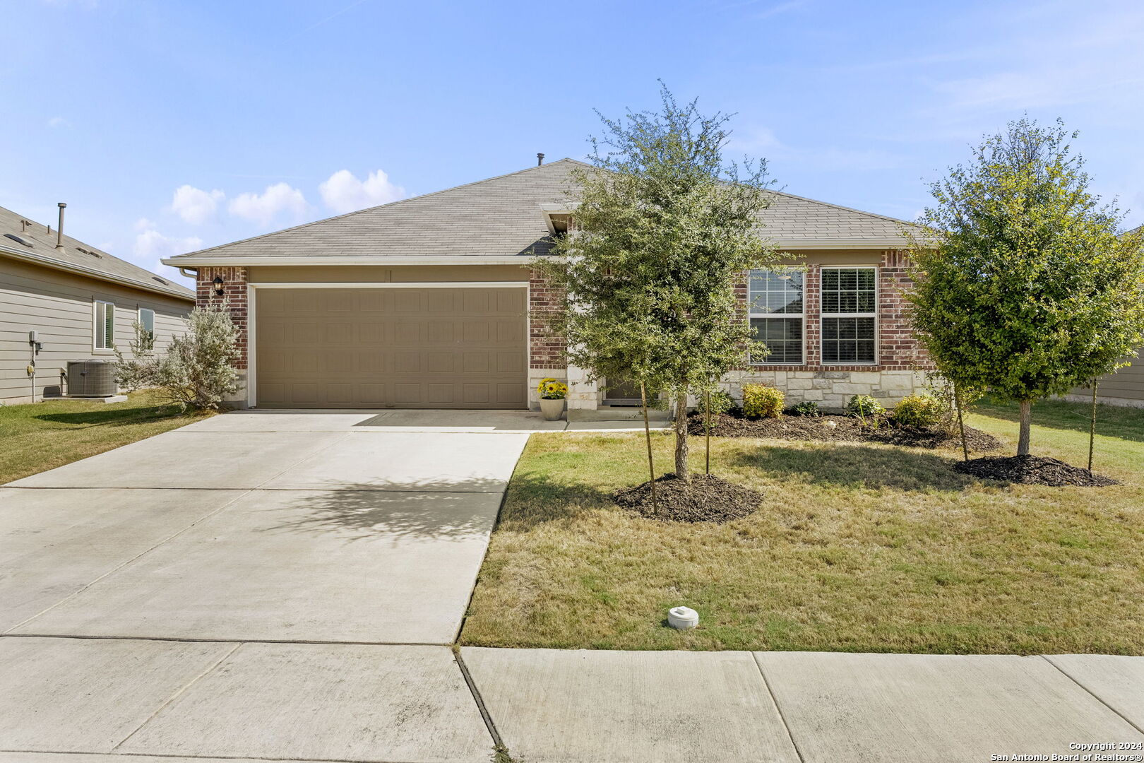 576 AGAVE FLATS DR