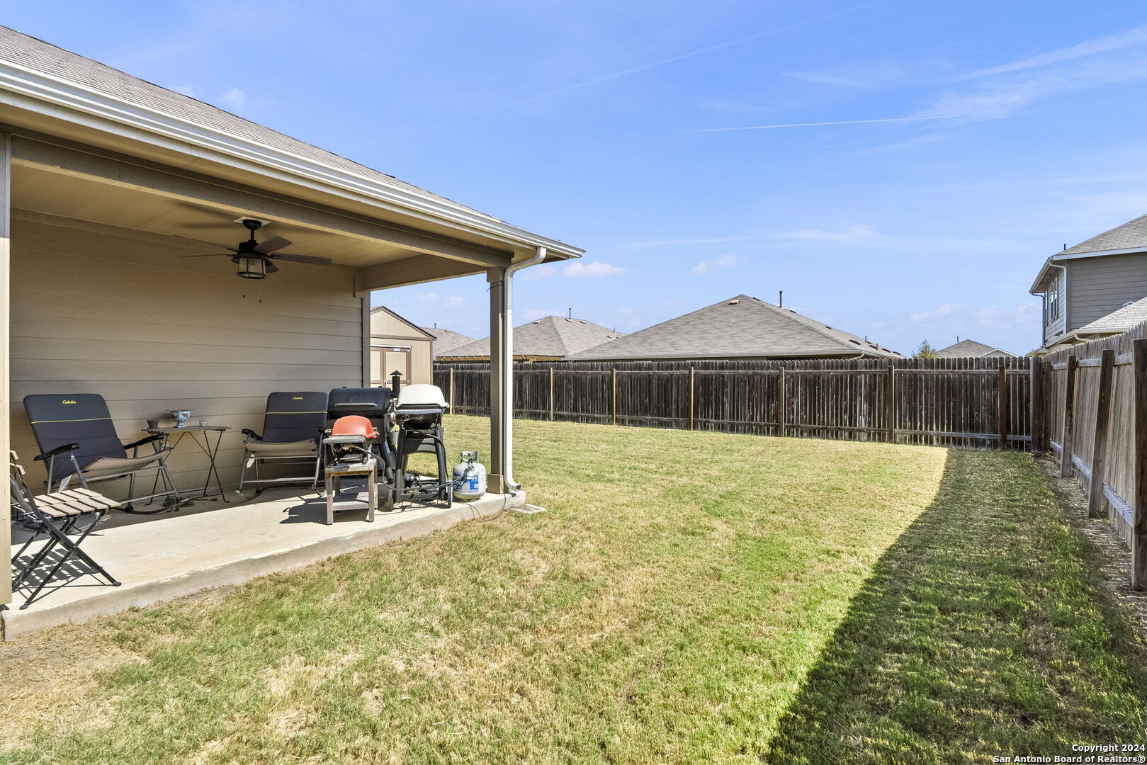576 AGAVE FLATS DR