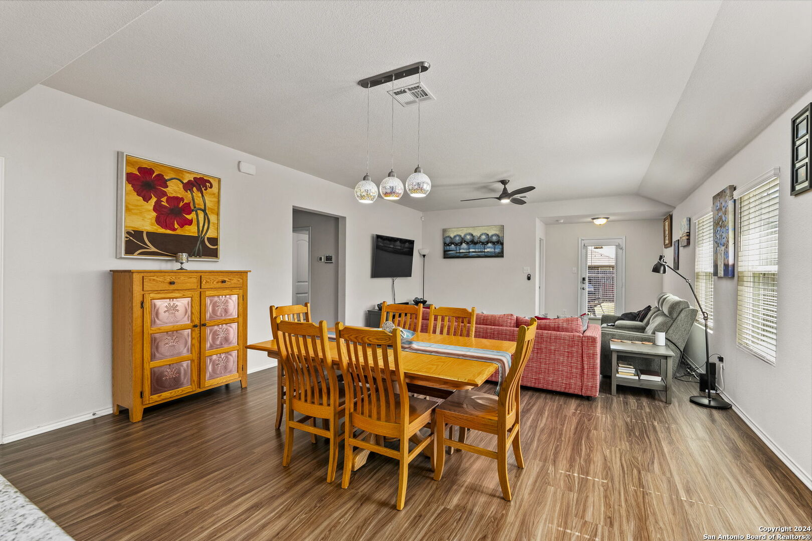 576 AGAVE FLATS DR