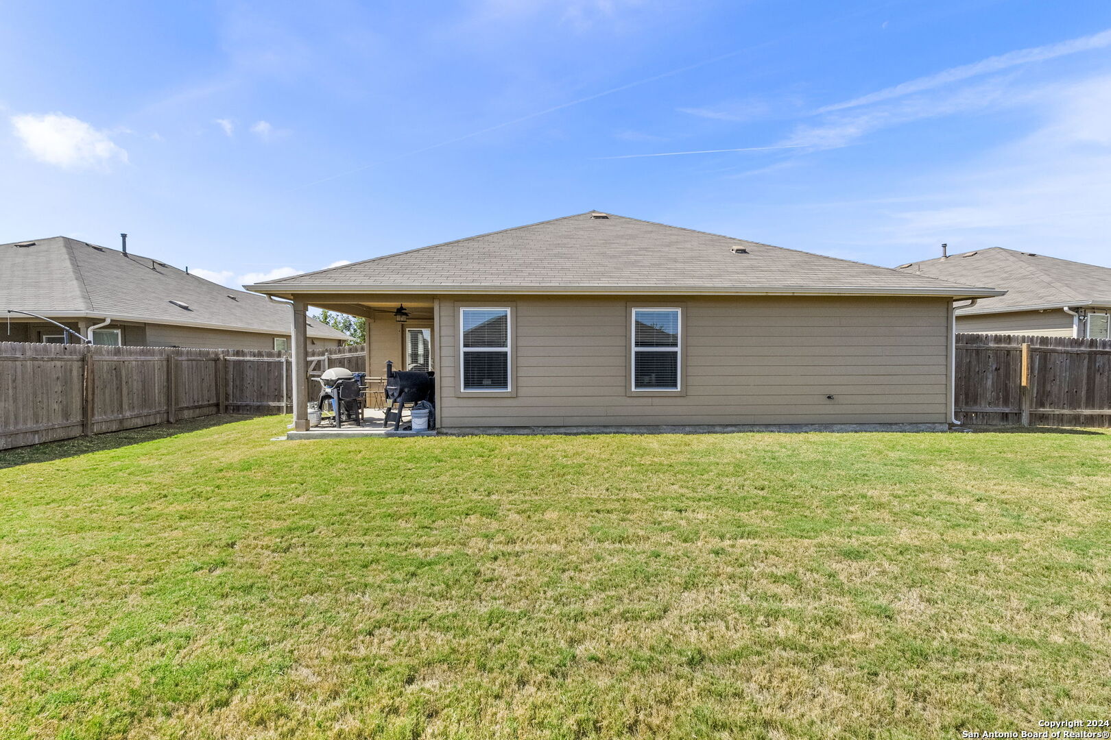 576 AGAVE FLATS DR