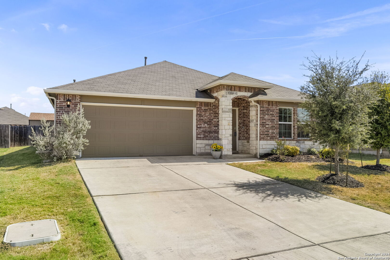 576 AGAVE FLATS DR