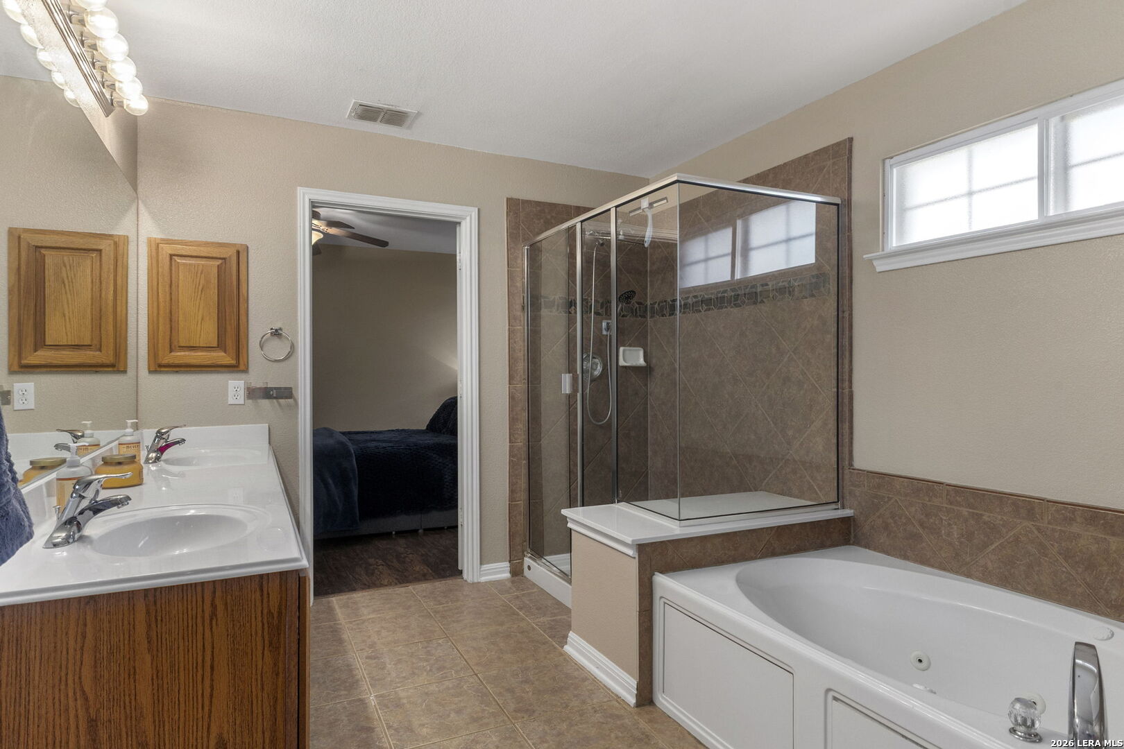 266 MAIDSTONE CV