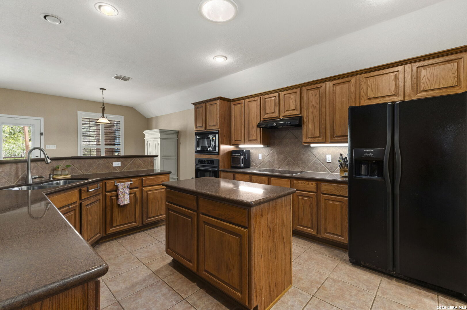 266 MAIDSTONE CV