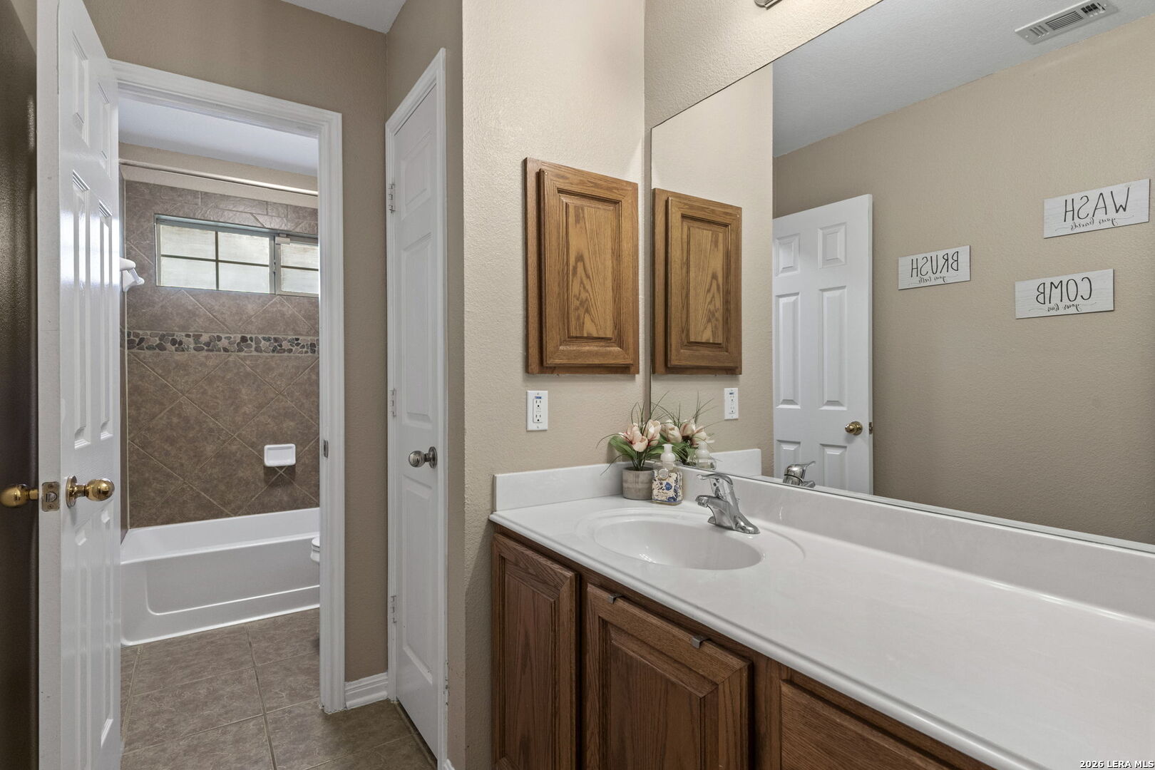 266 MAIDSTONE CV