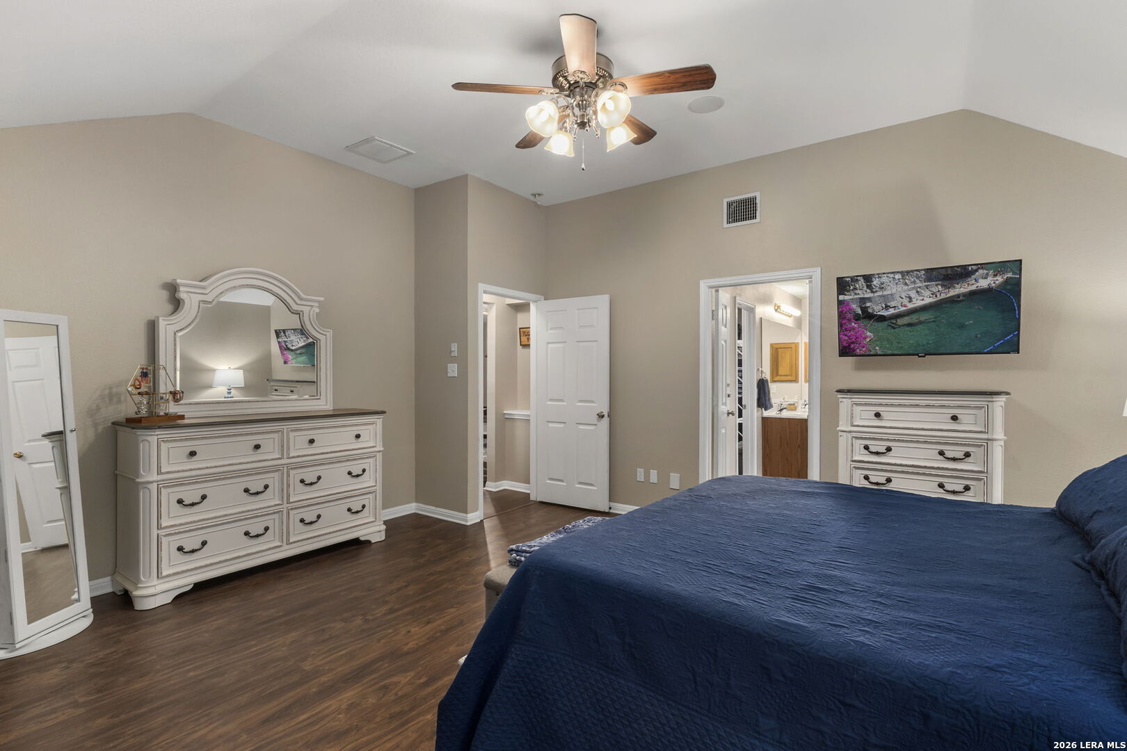 266 MAIDSTONE CV