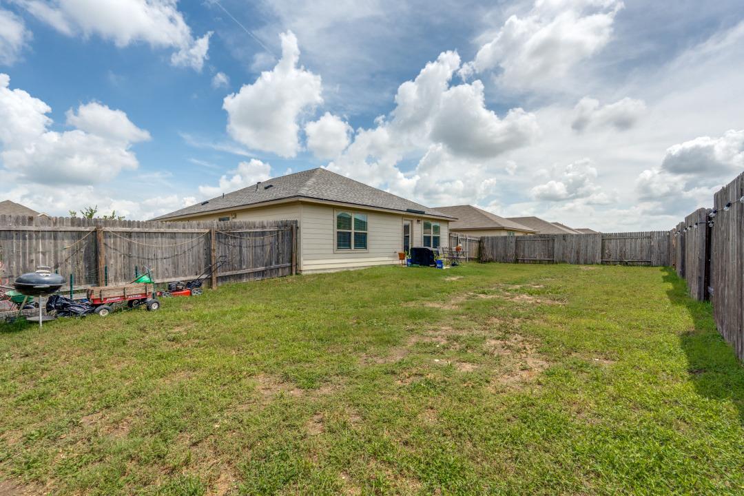 1618 Woodlands DR