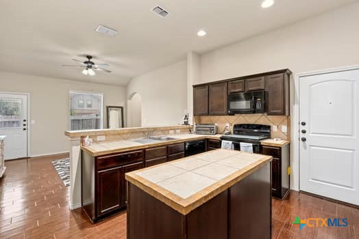 649 Creekside Circle