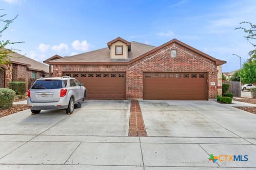 649 Creekside Circle