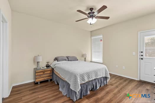 649 Creekside Circle