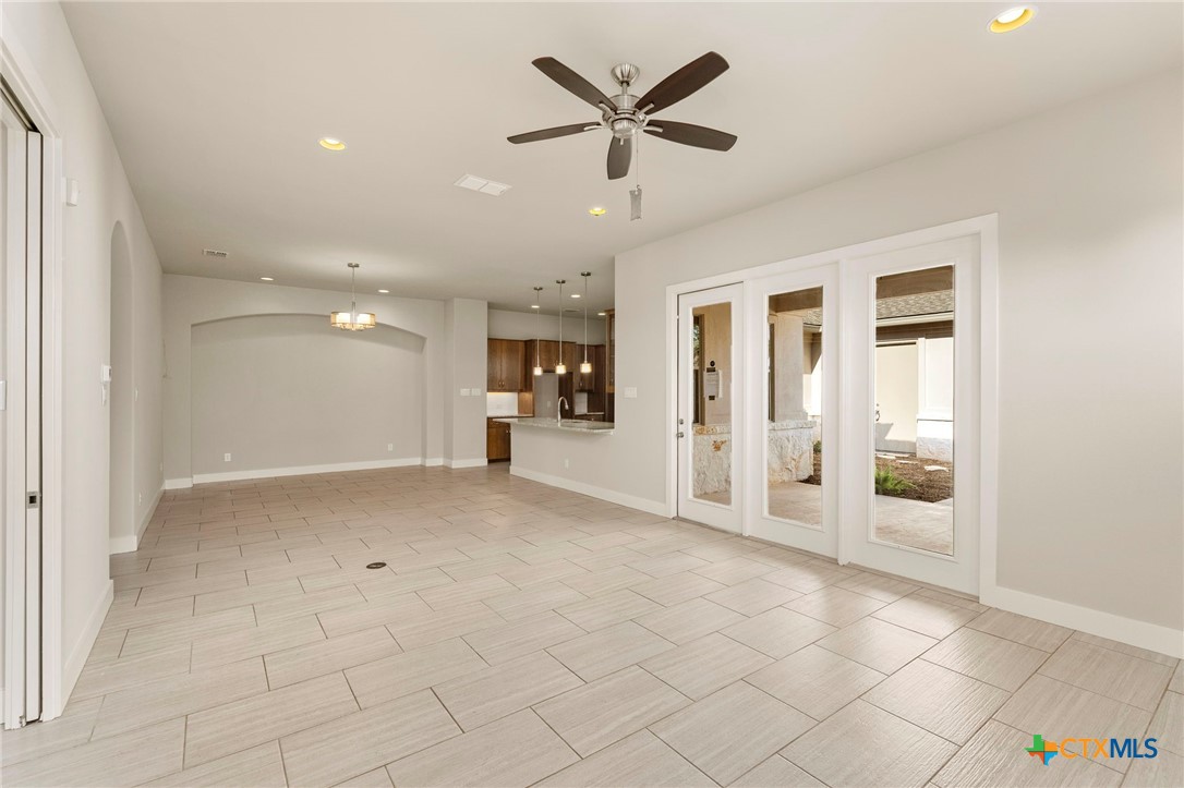 442 Stagecoach Trail