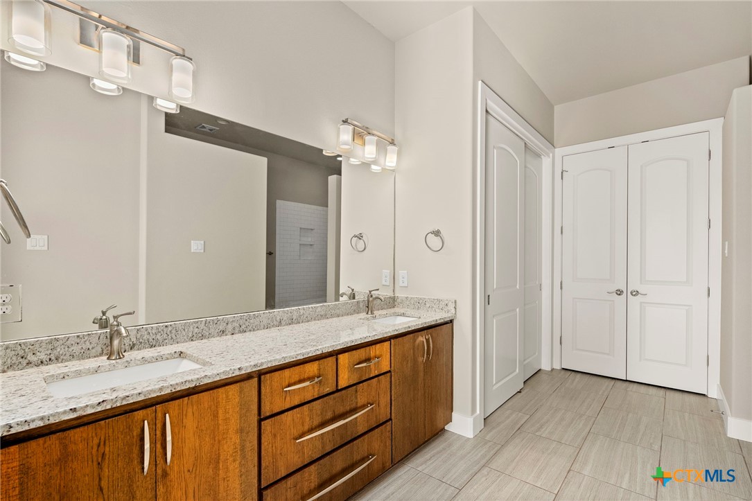 442 Stagecoach Trail