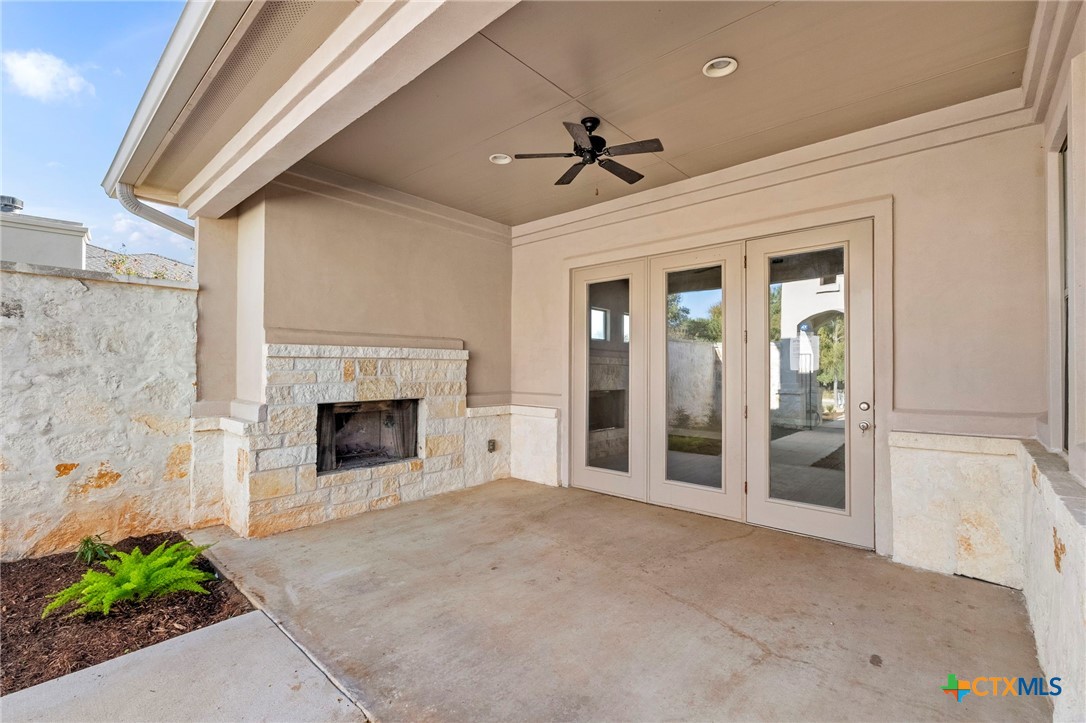 442 Stagecoach Trail