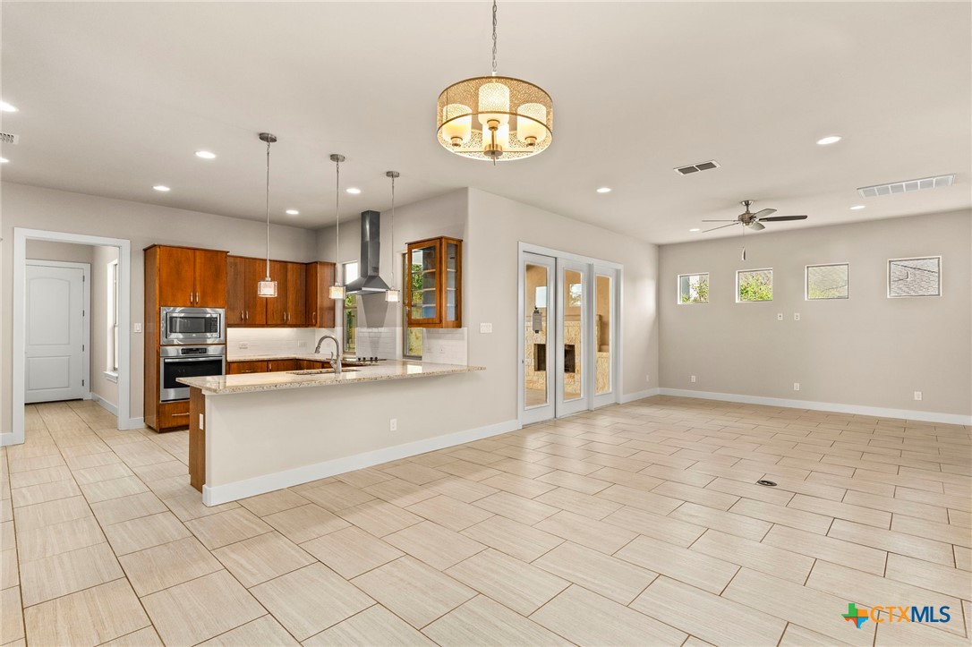 442 Stagecoach Trail