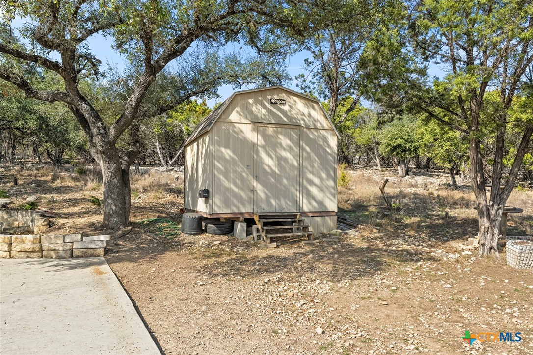 650 Lorne Road