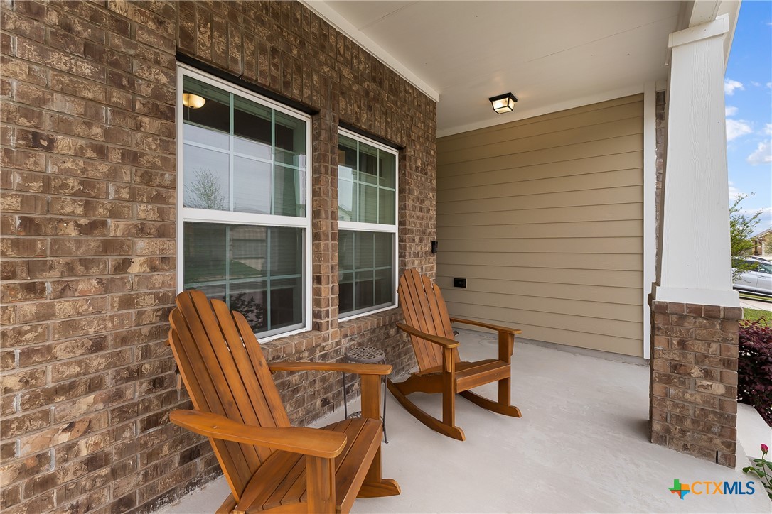 432 Lacey Oak Loop