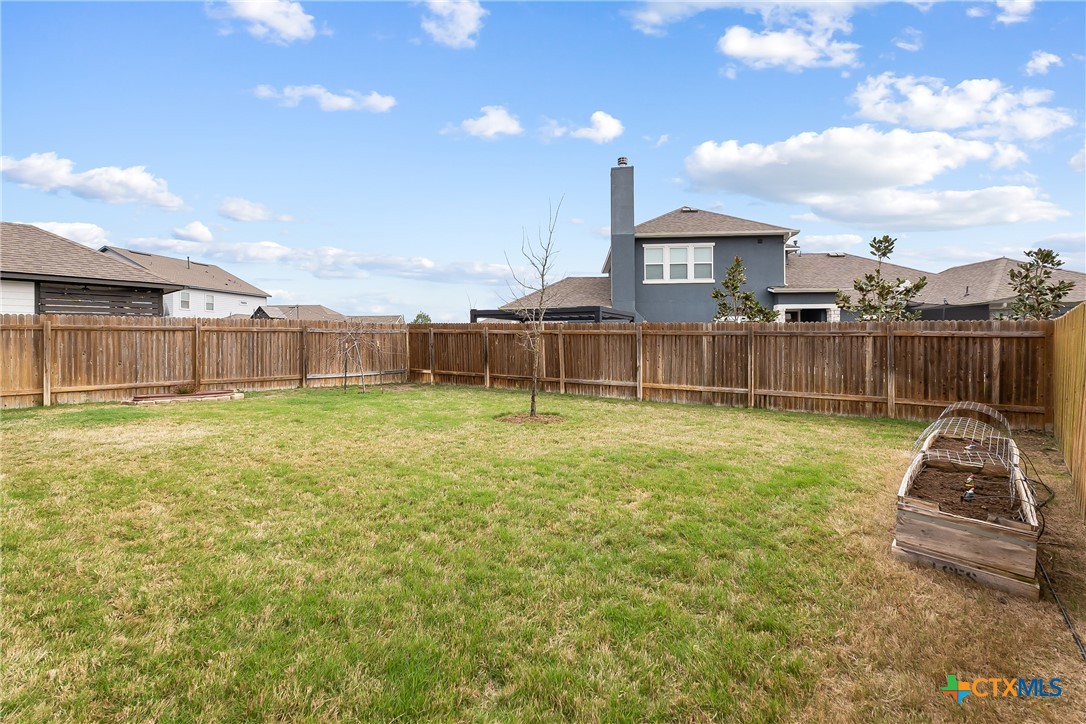 432 Lacey Oak Loop