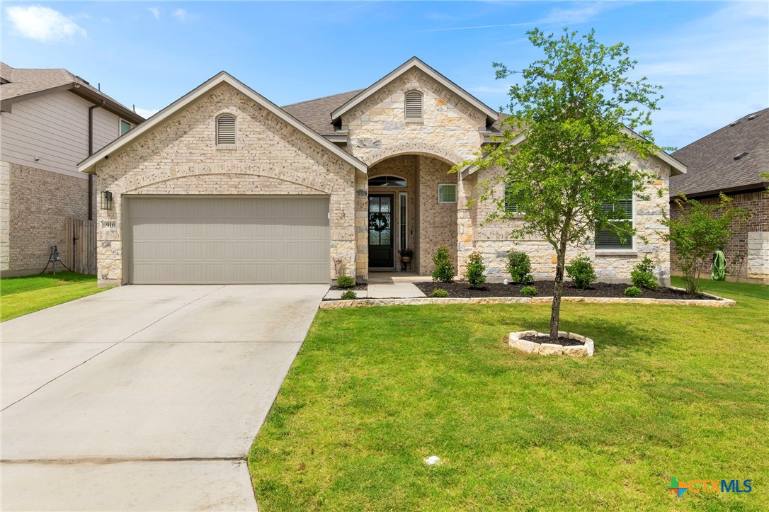 916 Salzach Drive