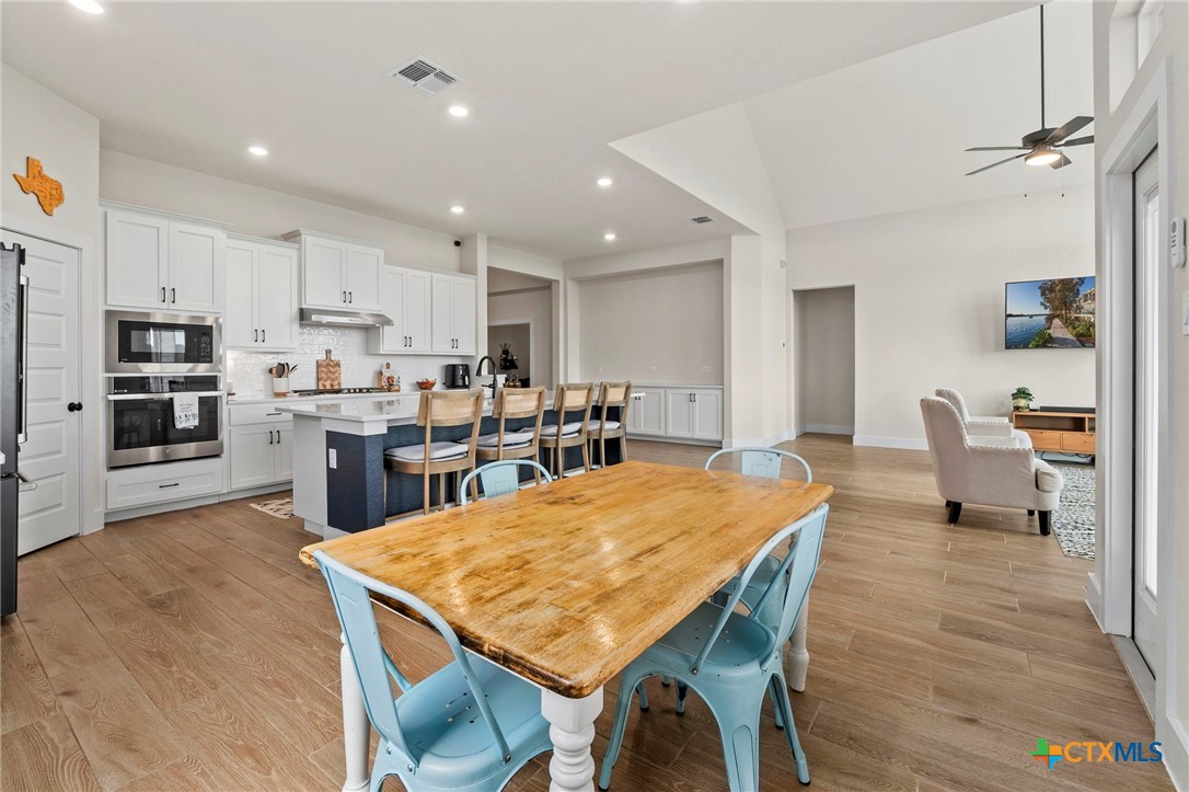 916 Salzach Drive