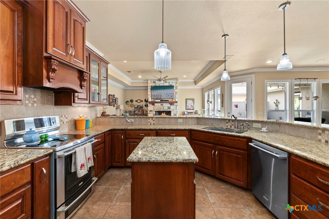 252 Mackenzie Drive